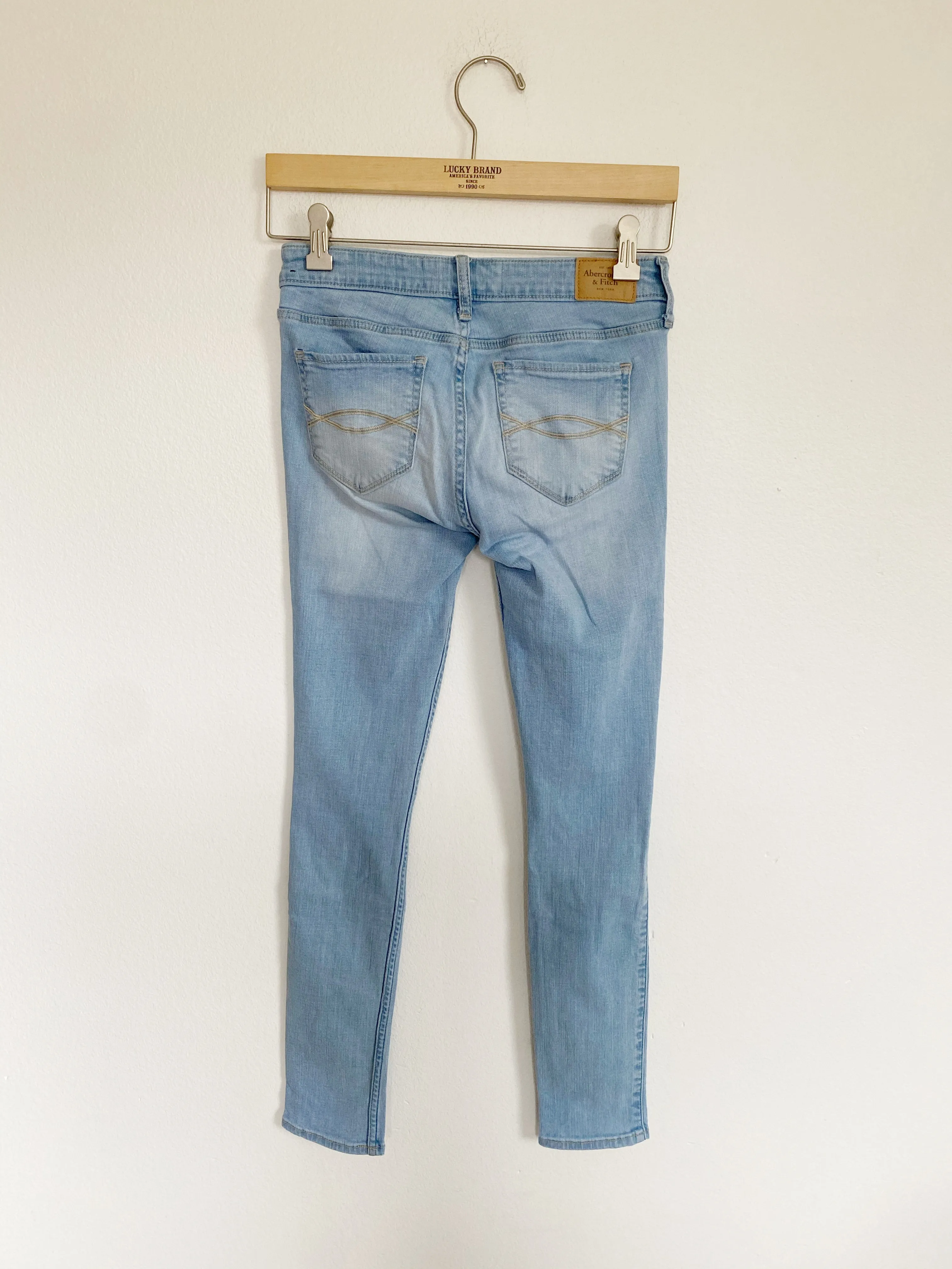 Abercrombie & Fitch Skinny Jeans 0 / 25