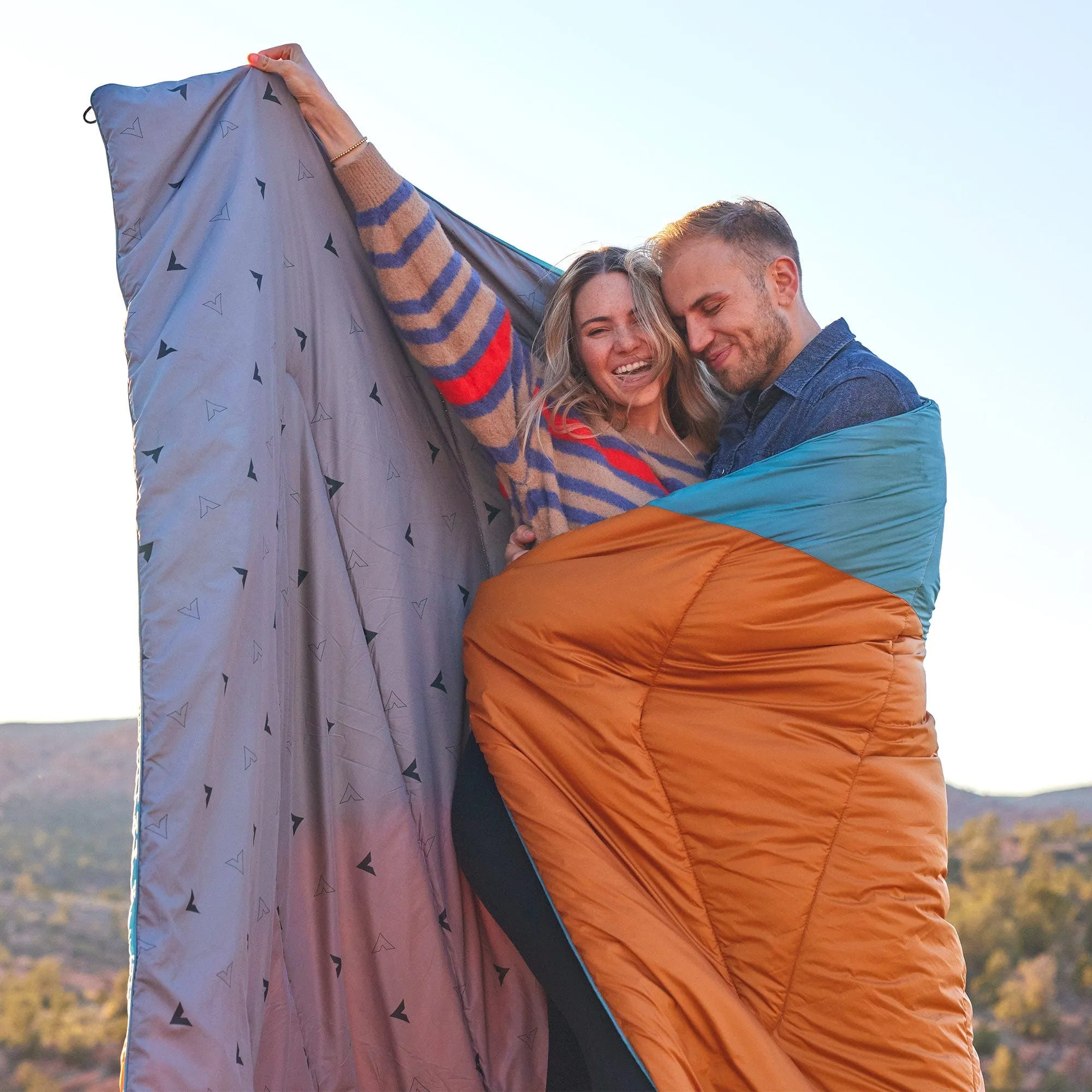 Acadia Mammoth Two-Person Outdoor Camp Blanket