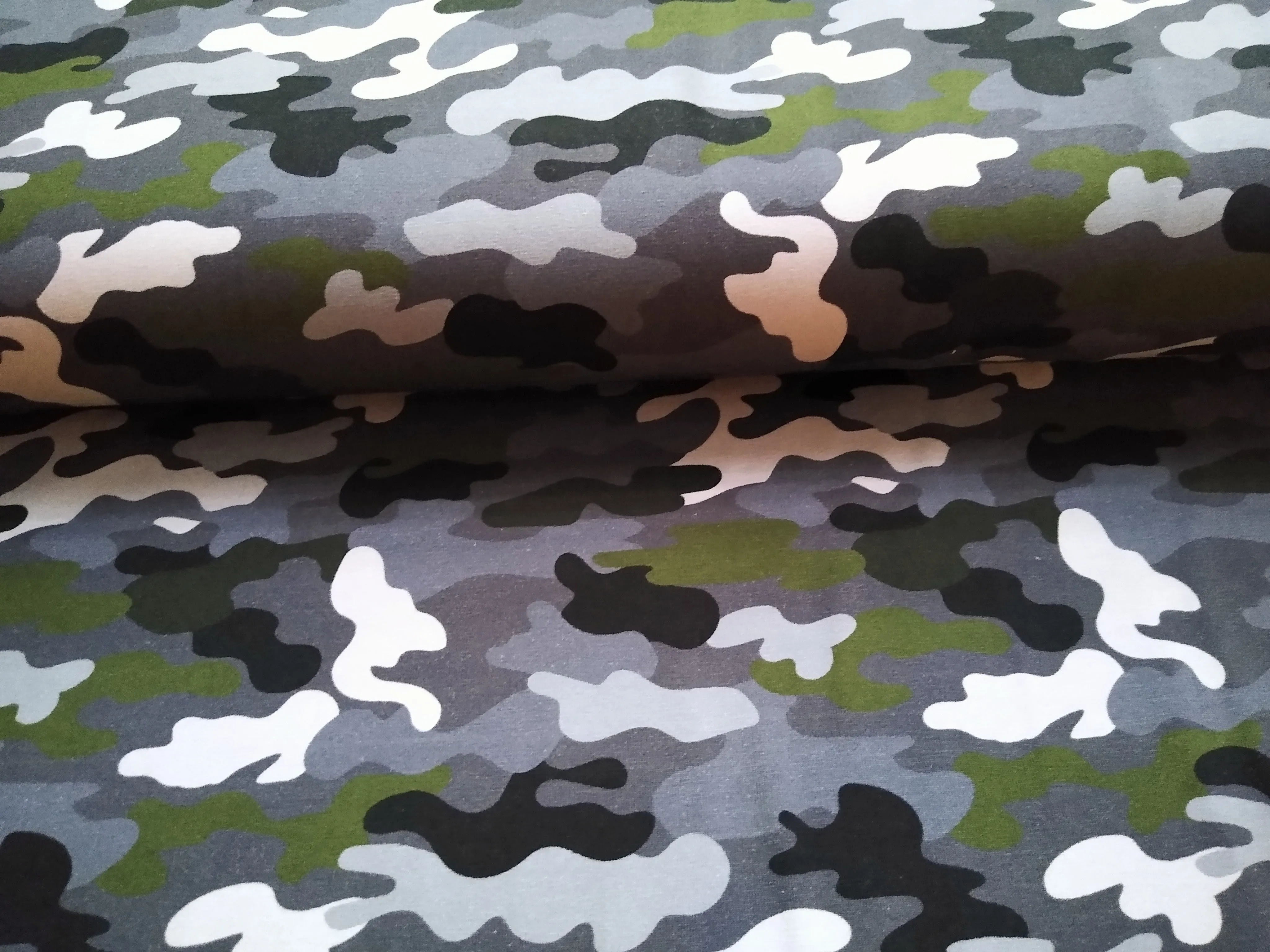 Jersey Knit / Camo Grey Green