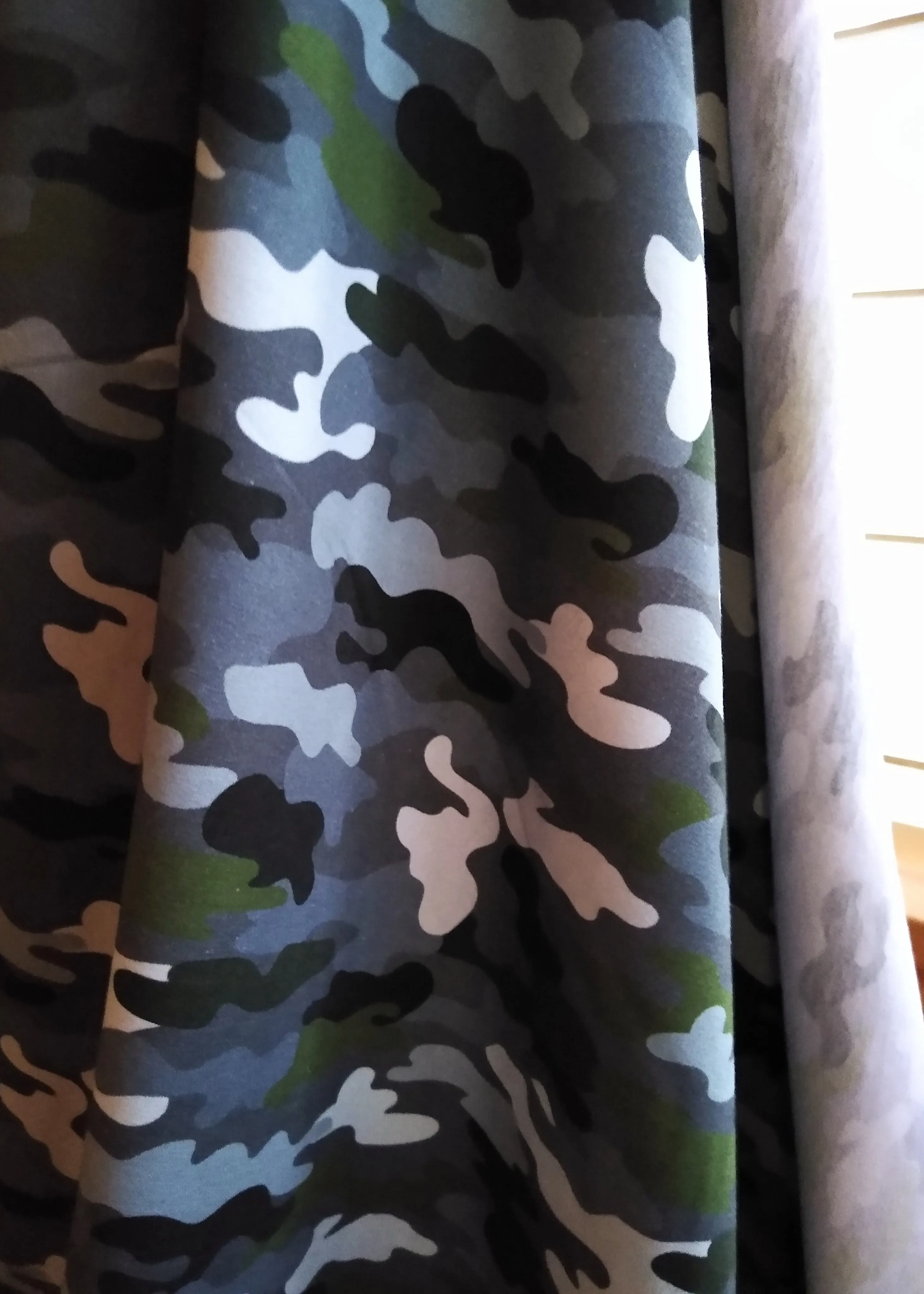 Jersey Knit / Camo Grey Green