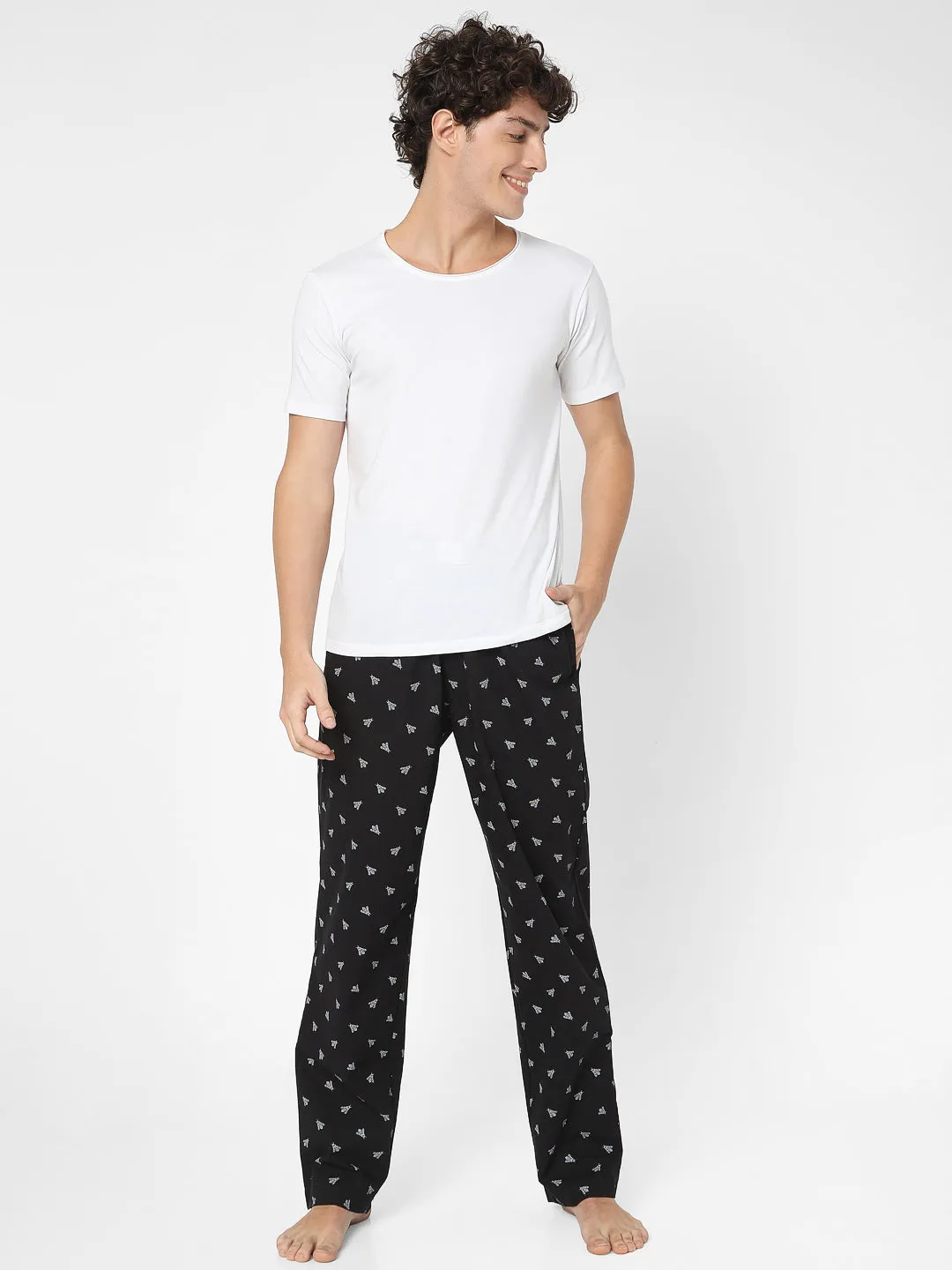 Men Premium Black Cotton Printed Pyjama- Underjeans By Spykar