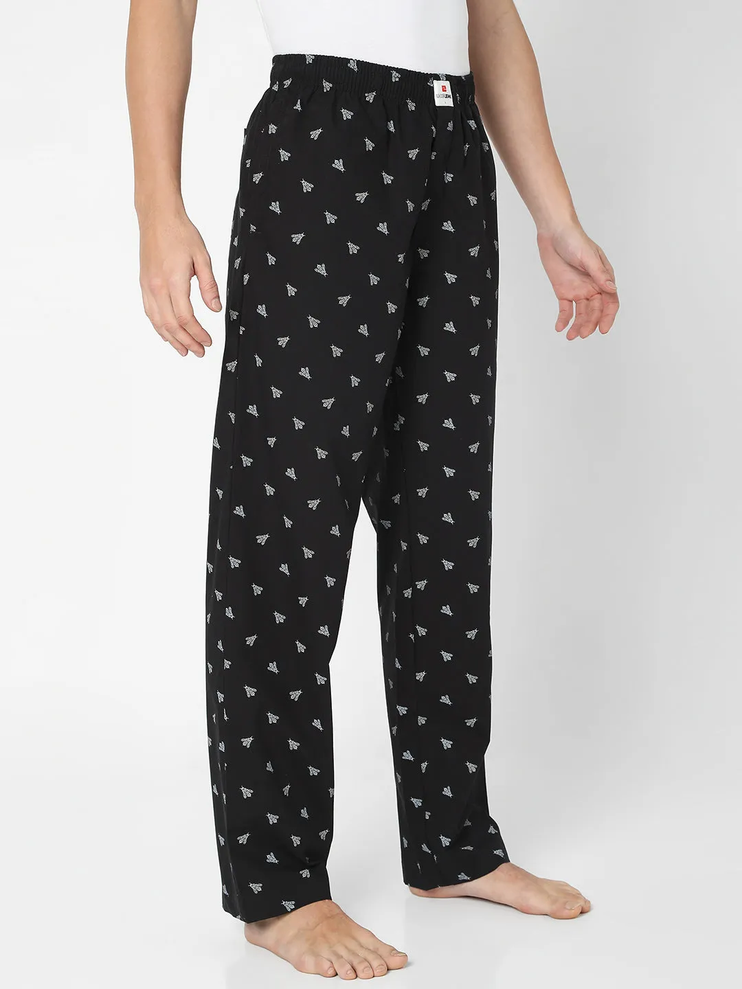 Men Premium Black Cotton Printed Pyjama- Underjeans By Spykar