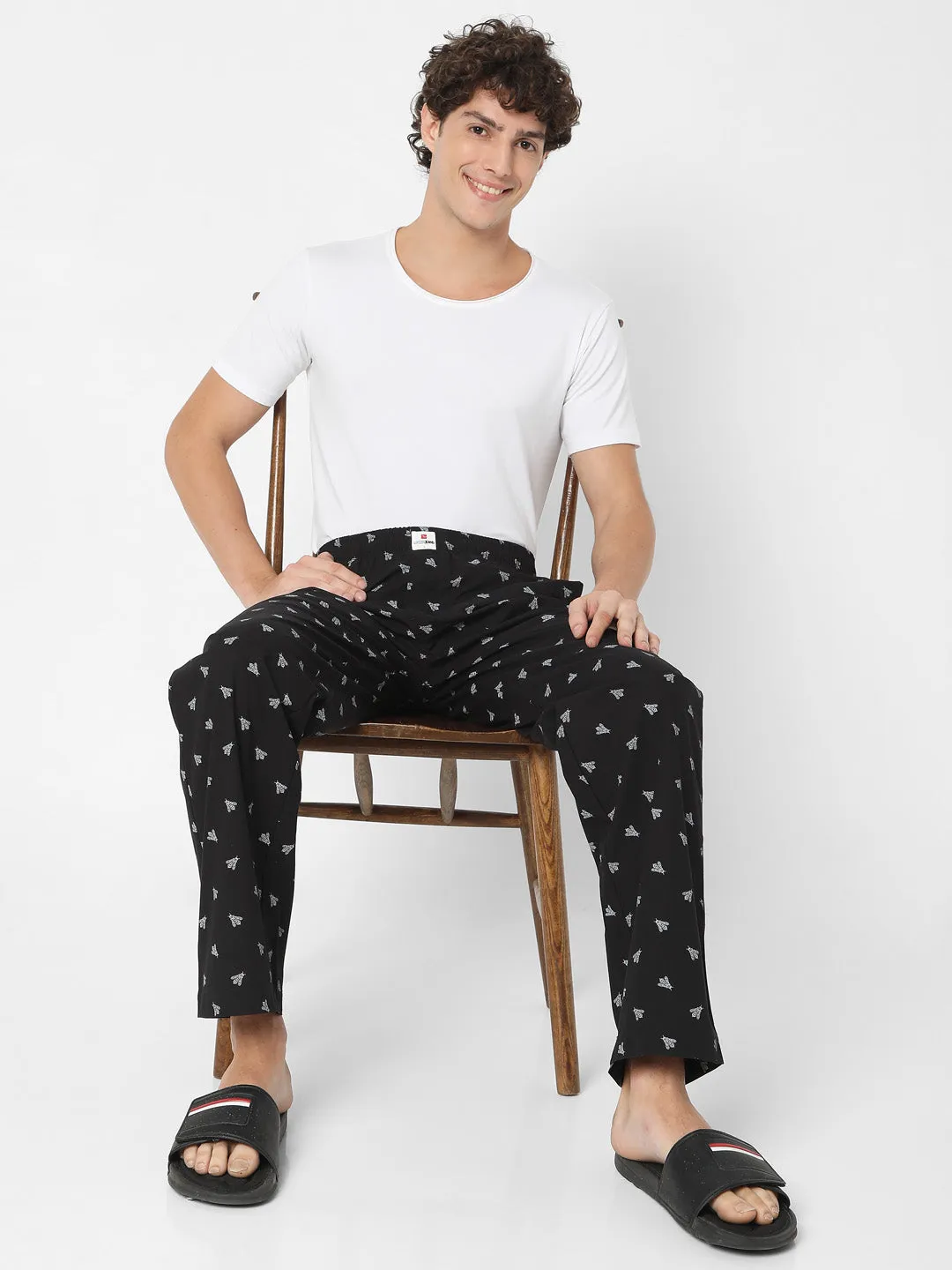 Men Premium Black Cotton Printed Pyjama- Underjeans By Spykar